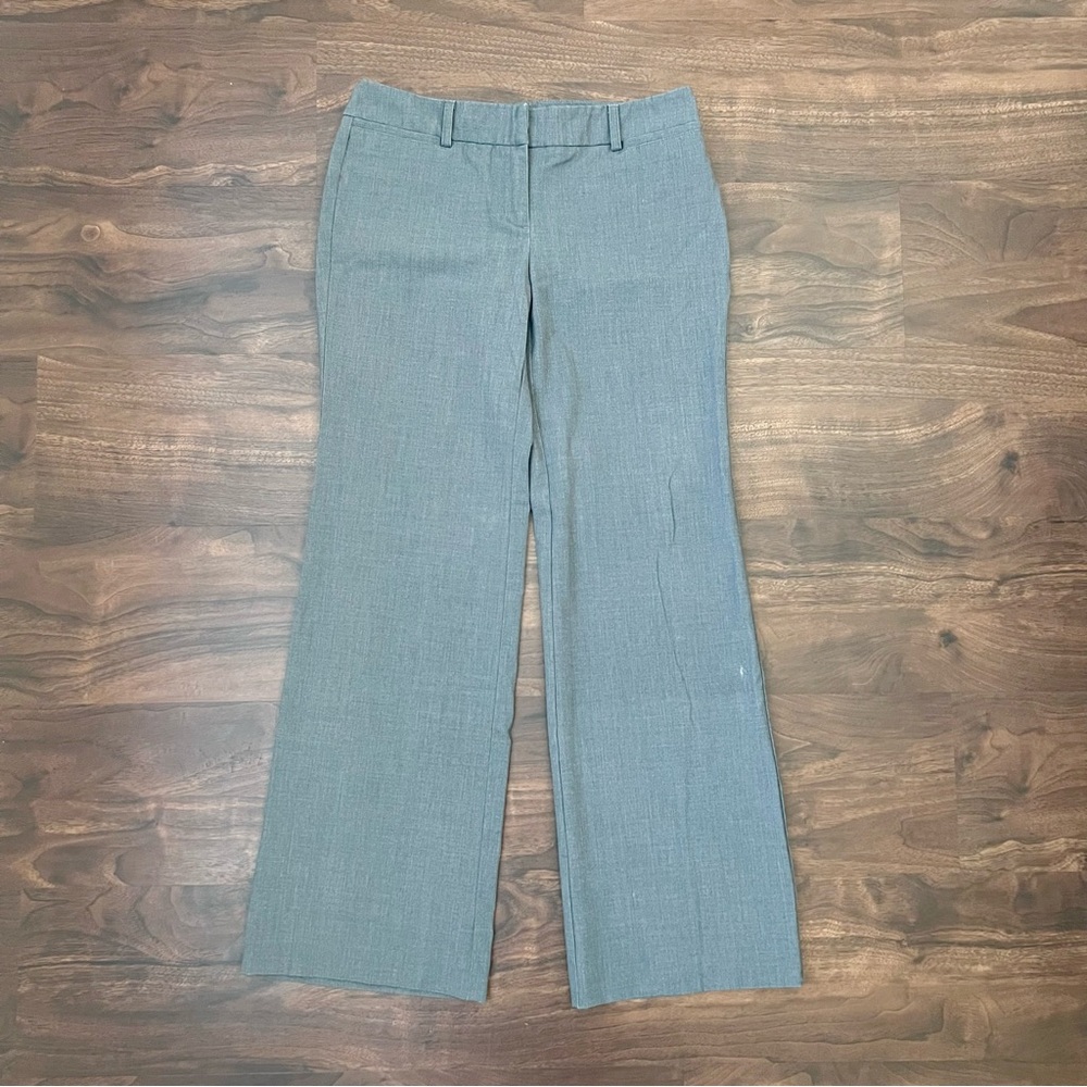 New York & Company Stretch Gray Bootcut Dress Pants Women’s Size 2P